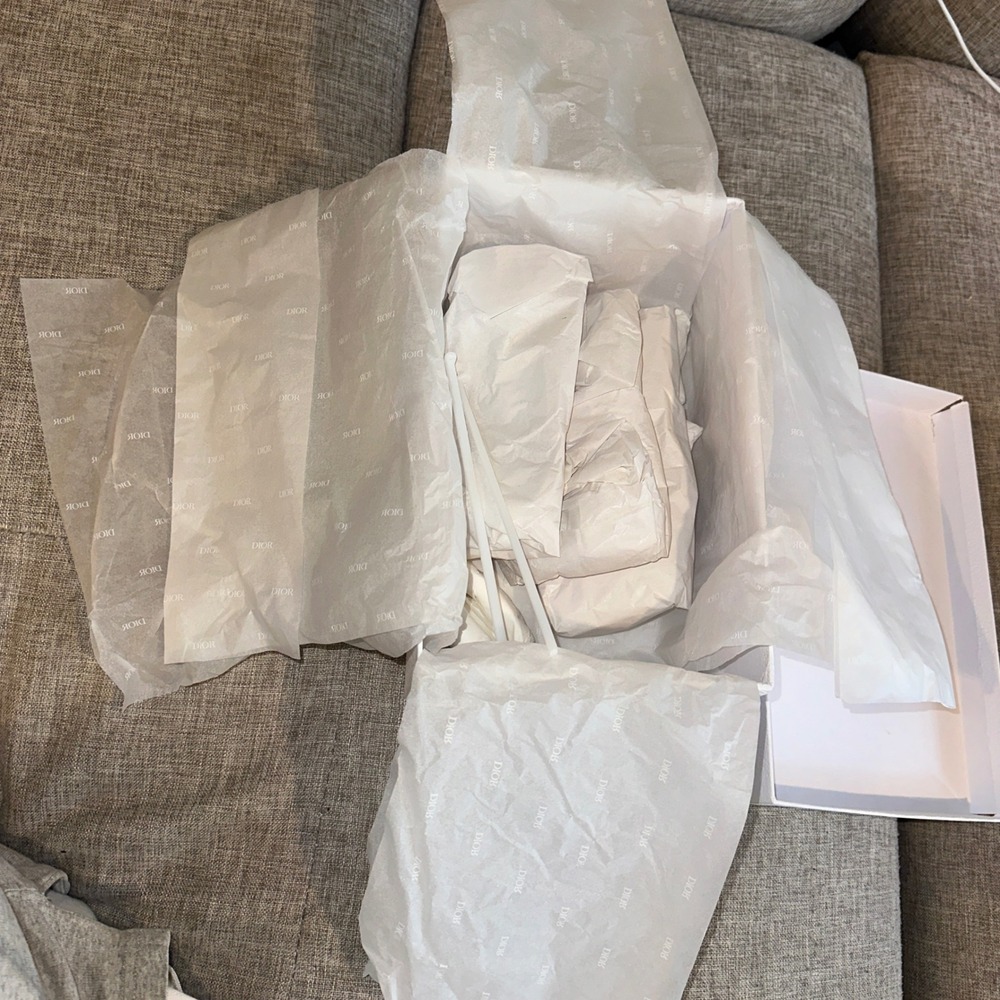 DIOR Empty Shoe BoxWhite Box Authentic Packaging  Display Storage‎ - Picture 8 of 9